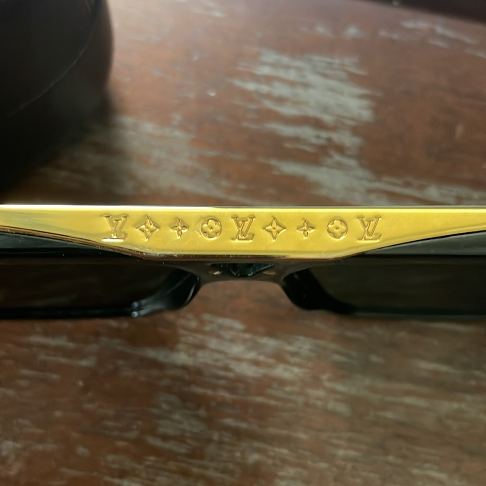 Louis Vuitton Evidence Z1502W Black Rectangular Sunglasses with logo case - Picture 15 of 16